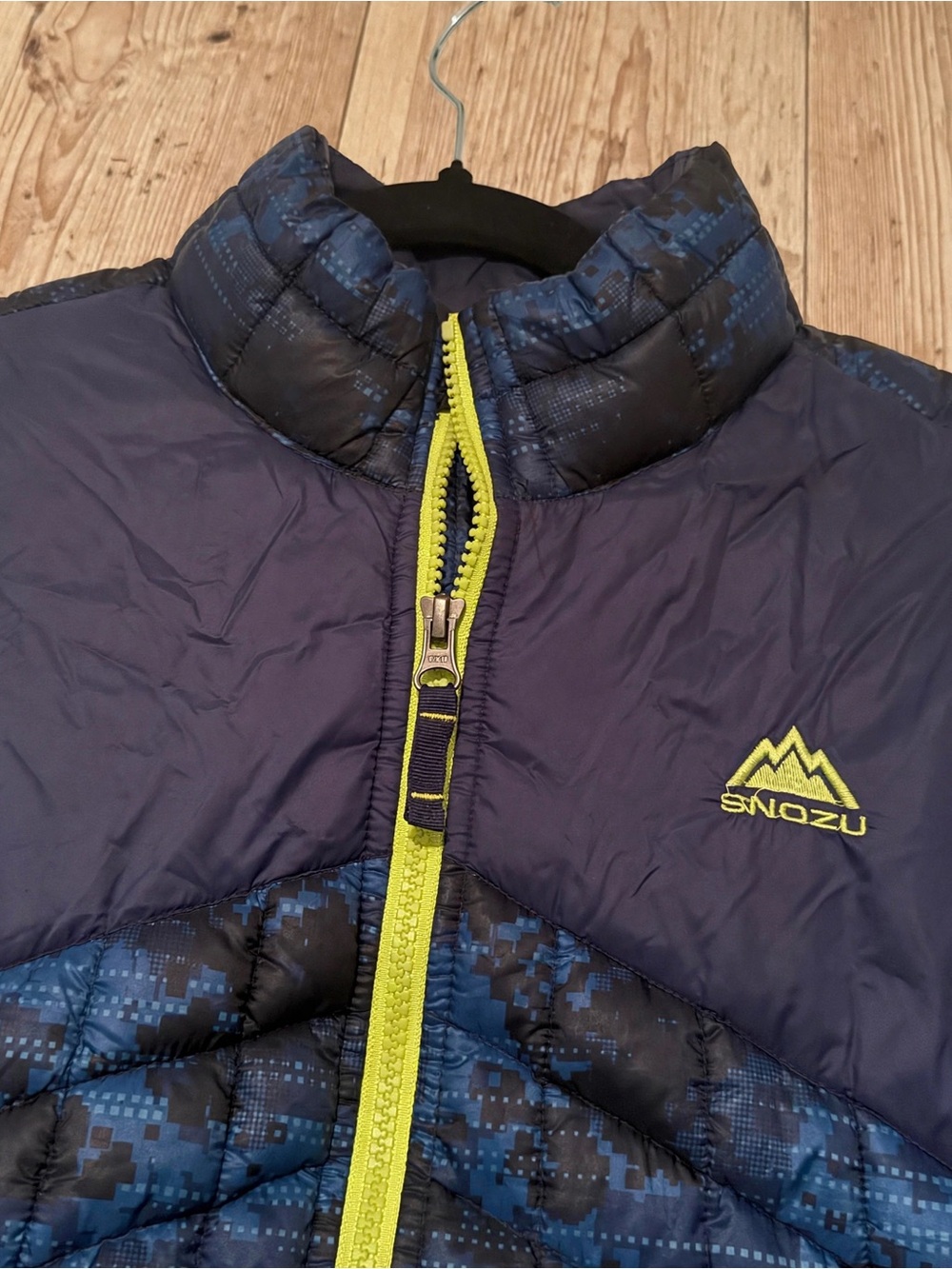 Snozu Kids Blue Quilted Puffer Jacket with Yellow Trim Snowboard Ski Sports Lrg - Picture 5 of 6